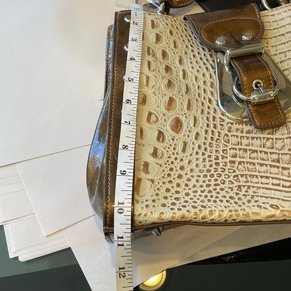 Marc Chantal Patent Leather Shoulder Bag – Two-Tone Faux Snakeskin Animal Print - Picture 10 of 15